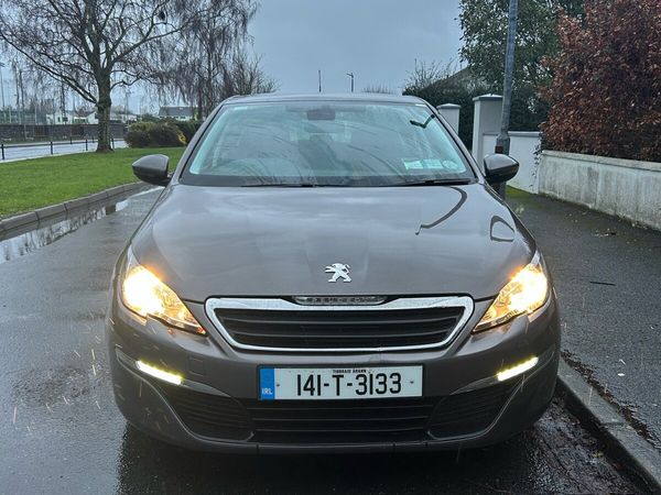 Peugeot 308 Hatchback, Diesel, 2014, Grey