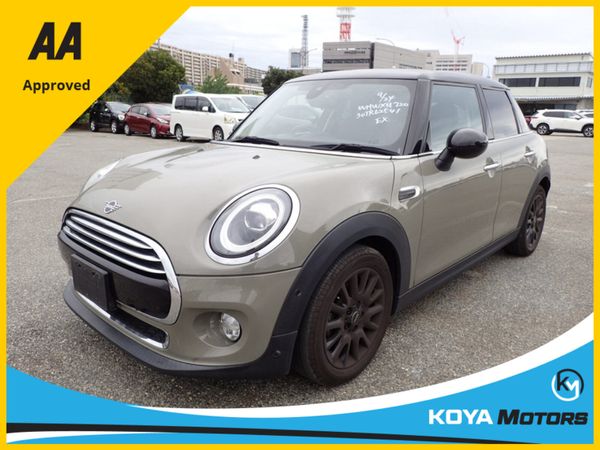 Mini Cooper Hatchback, Diesel, 2019, Grey