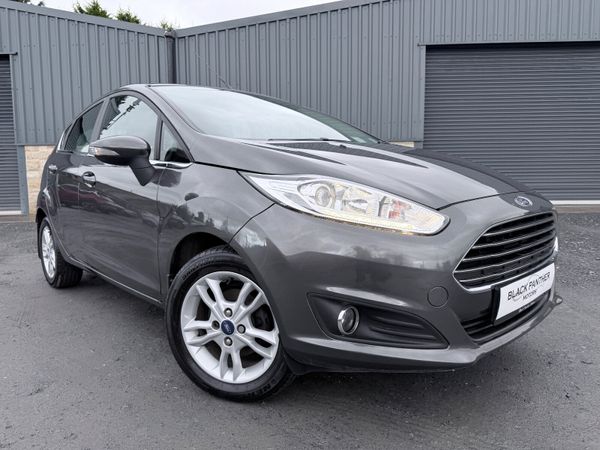 Ford Fiesta Hatchback, Petrol, 2015, Grey