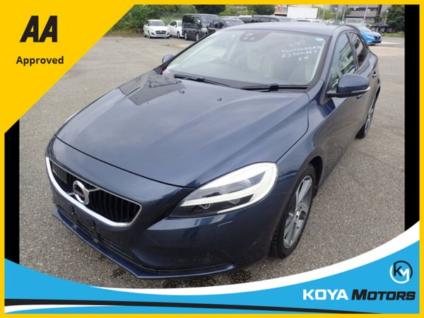 Volvo V40 Hatchback, Diesel, 2019, Blue