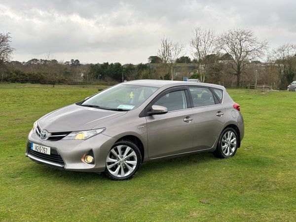 Toyota Auris MPV, Petrol Hybrid, 2014, Bronze