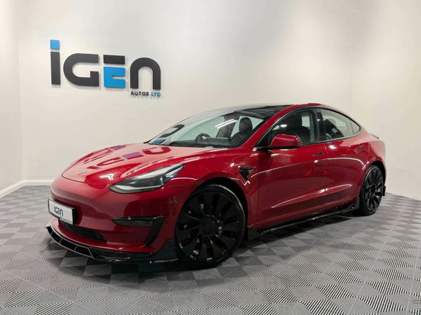 Tesla Model 3 Saloon, Electric, 2021, Red