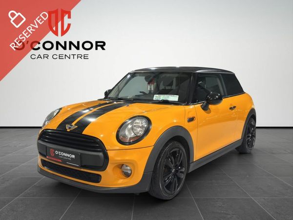 Mini Cooper Hatchback, Petrol, 2015, Orange