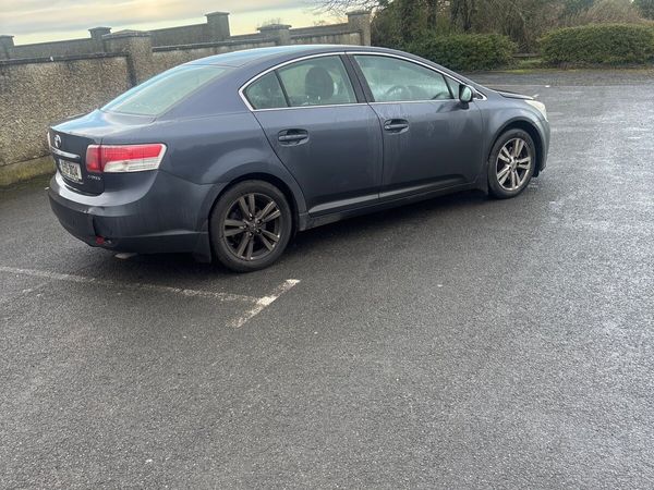 Toyota Avensis Saloon, Diesel, 2011, Blue