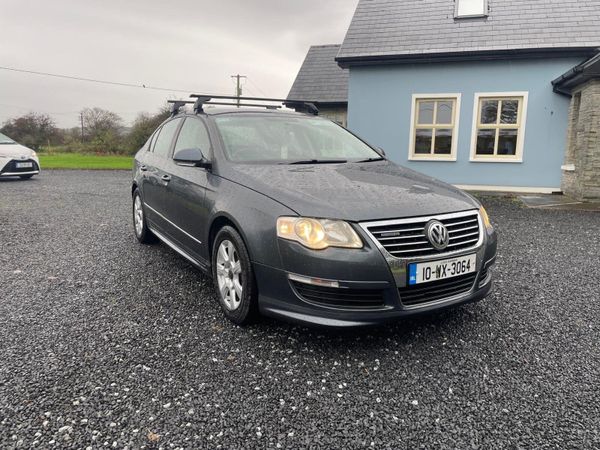 Volkswagen Passat Saloon, Diesel, 2010, Grey