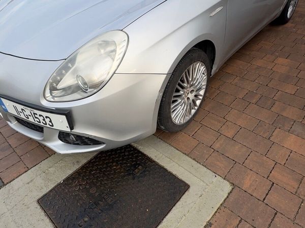 Alfa Romeo Giulietta Hatchback, Diesel, 2011, Grey