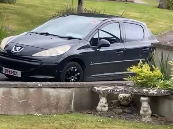 Peugeot 207 Hatchback, Petrol, 2007, Black