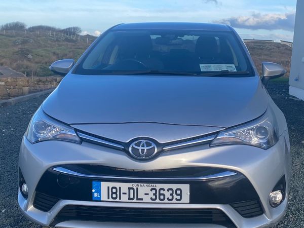 Toyota Avensis Saloon, Diesel, 2018, Silver