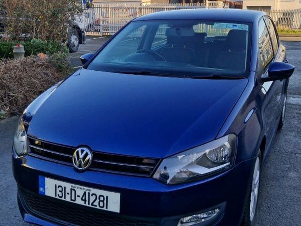 Volkswagen Polo Hatchback, Petrol, 2013, Blue