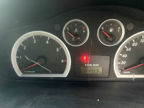 Hyundai Santa Fe SUV, Diesel, 2005, White