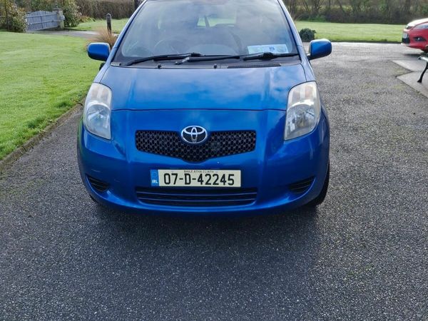 Toyota Yaris Hatchback, Petrol, 2007, Blue