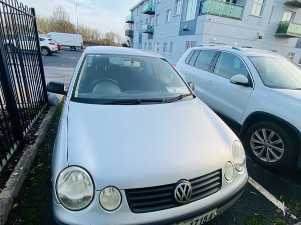Volkswagen Polo Hatchback, Diesel, 2005, Silver