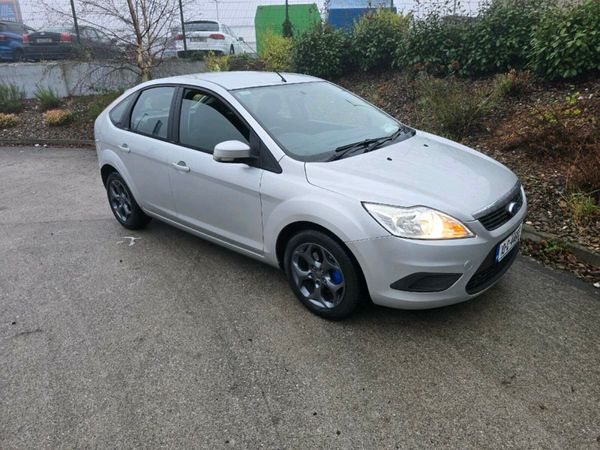 Ford Focus Hatchback, Diesel, 2010, Silver
