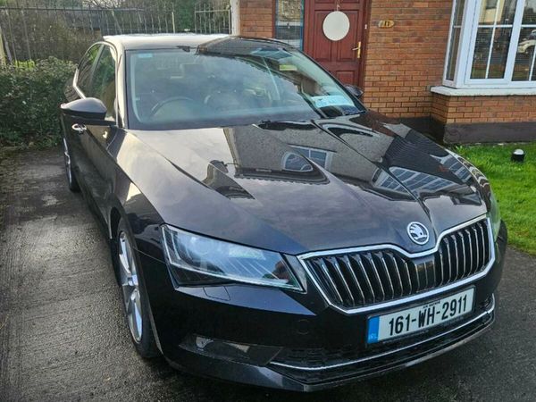 Skoda Superb Hatchback, Diesel, 2016, Black