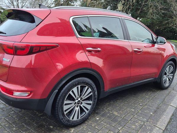 Kia Sportage SUV, Diesel, 2016, Red
