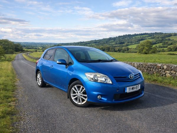 Toyota Auris Hatchback, Diesel, 2011, Blue