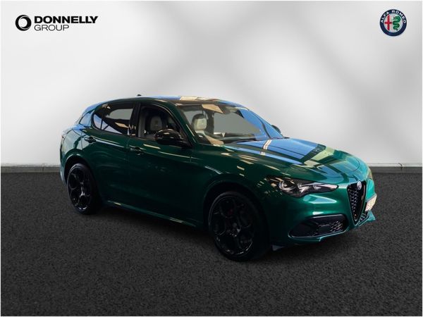 Alfa Romeo Stelvio Estate, Diesel, 2025, Green