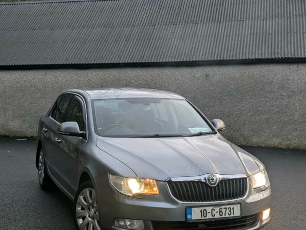 Skoda Superb Saloon, Diesel, 2010, Grey