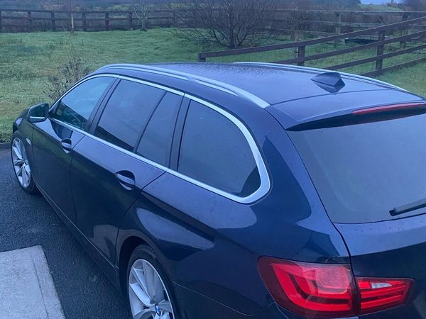 BMW 5-Series Estate, Diesel, 2011, Blue