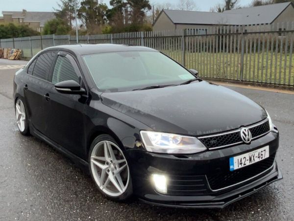 Volkswagen Jetta Saloon, Diesel, 2014, Black