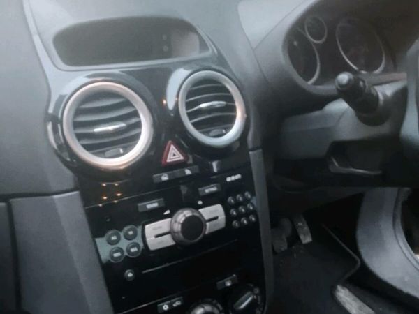 Vauxhall Corsa Hatchback, Diesel, 2011, Black