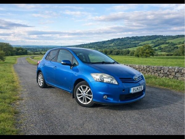 Toyota Auris Hatchback, Diesel, 2011, Blue