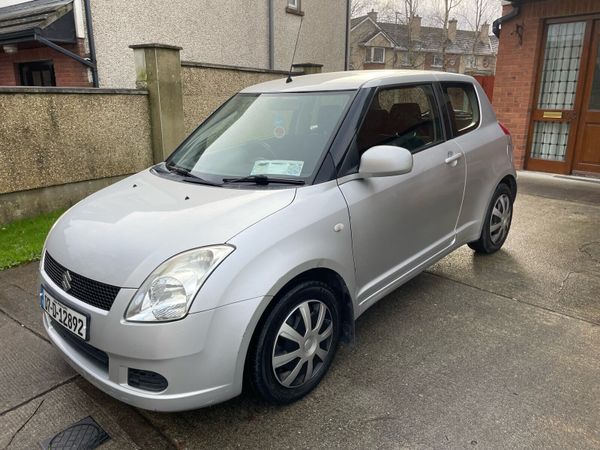 Suzuki Swift Hatchback, Petrol, 2007, Silver