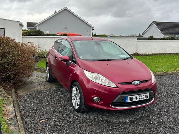 Ford Fiesta Hatchback, Petrol, 2008, Red