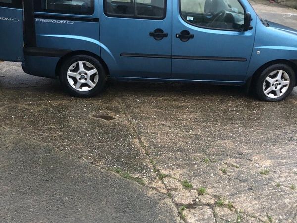 Fiat Doblo MPV, Diesel, 2004, Blue