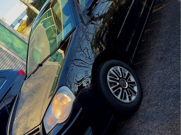 Volkswagen Polo Hatchback, Petrol, 2008, Black