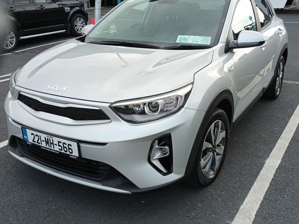 Kia Stonic Estate/Jeep, Petrol, 2022, Grey