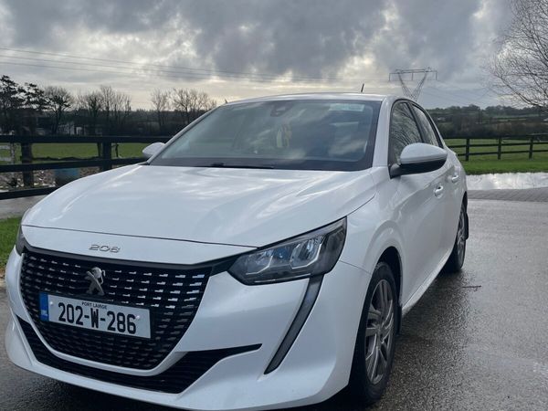 Peugeot 208 Hatchback, Petrol, 2020, White