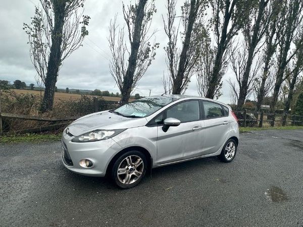Ford Fiesta Hatchback, Diesel, 2009, Silver