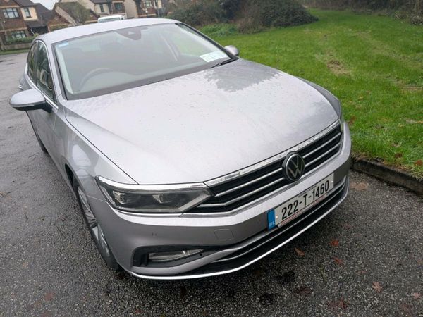 Volkswagen Passat Saloon, Diesel, 2022, Silver