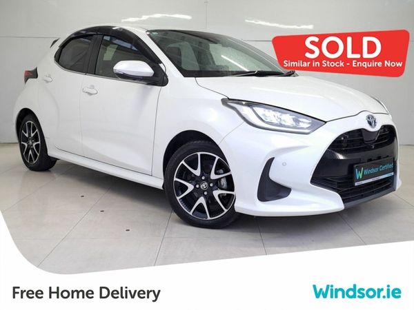 Toyota Yaris Hatchback, Petrol Hybrid, 2020, White