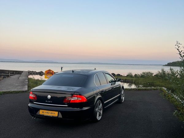 Skoda Superb Saloon, Diesel, 2010, Black