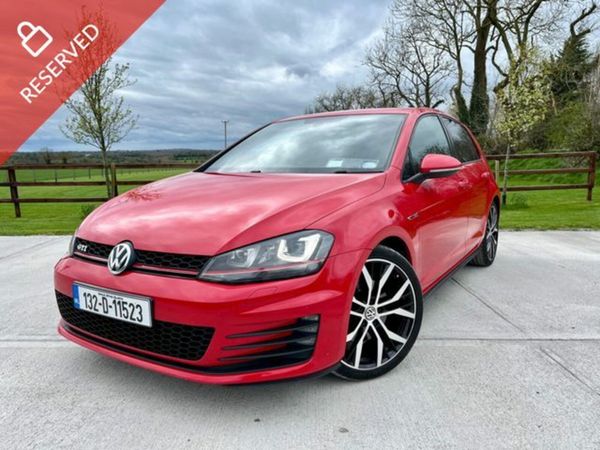 Volkswagen Golf Estate, Petrol, 2013, Red