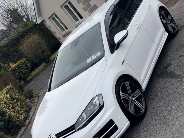 Volkswagen Golf Hatchback, Petrol, 2015, White