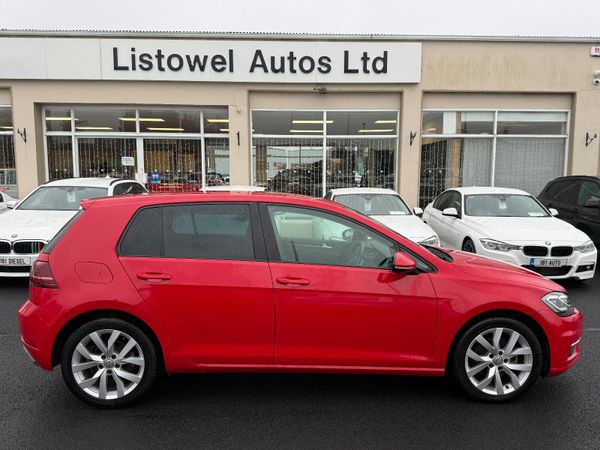 Volkswagen Golf Hatchback, Petrol, 2018, Red