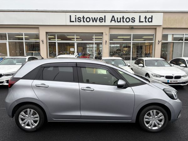 Honda Fit Hatchback, Petrol Hybrid, 2020, Silver