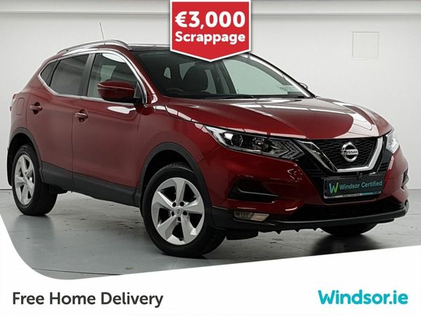Nissan Qashqai MPV, Petrol, 2021, Red