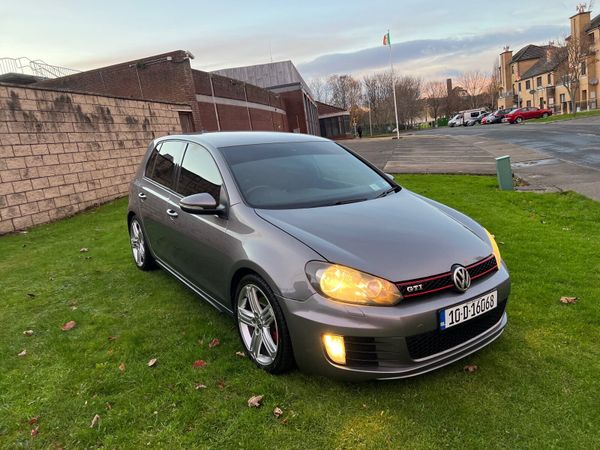 Volkswagen Golf Hatchback, Petrol, 2010, Grey