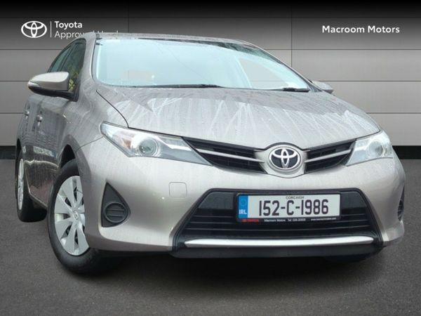 Toyota Auris Hatchback, Diesel, 2015, Bronze