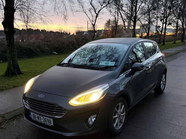 Ford Fiesta Hatchback, Petrol, 2018, Grey