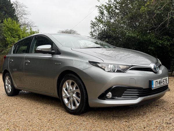 Toyota Auris Hatchback, Petrol Hybrid, 2017, Grey
