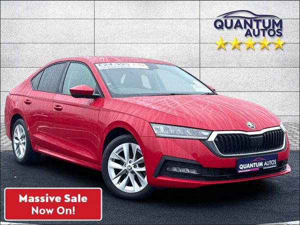 Skoda Octavia Hatchback, Petrol Plug-in Hybrid, 2022, Red