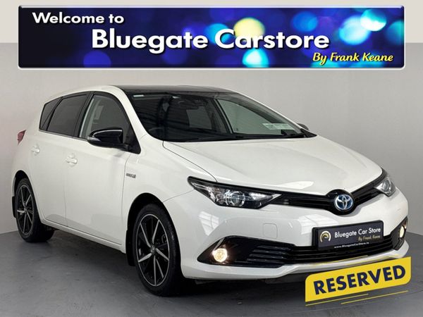 Toyota Auris Estate, Petrol Hybrid, 2018, White