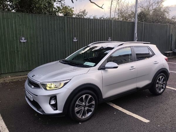 Kia Stonic Estate/Jeep, Petrol, 2019, Grey