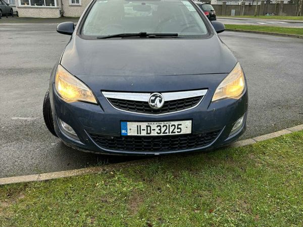 Opel Astra Hatchback, Diesel, 2011, Blue