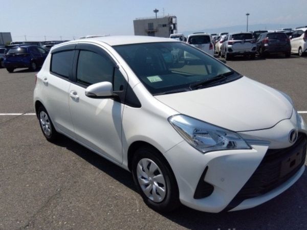 Toyota Vitz Hatchback, Petrol, 2017, White